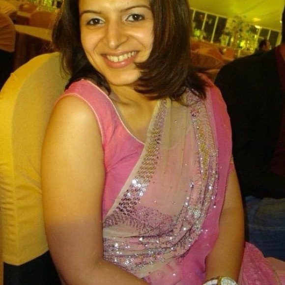 Pink saree with blouse - Picture 3 of 3